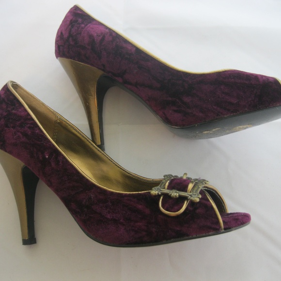 Chinese Laundry Purple Velvet & Gold Heels Sz 8 - Picture 5 of 7
